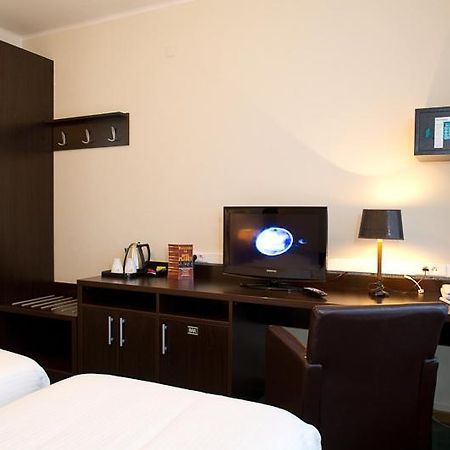 Hotel Plasky Schaerbeek Ngoại thất bức ảnh