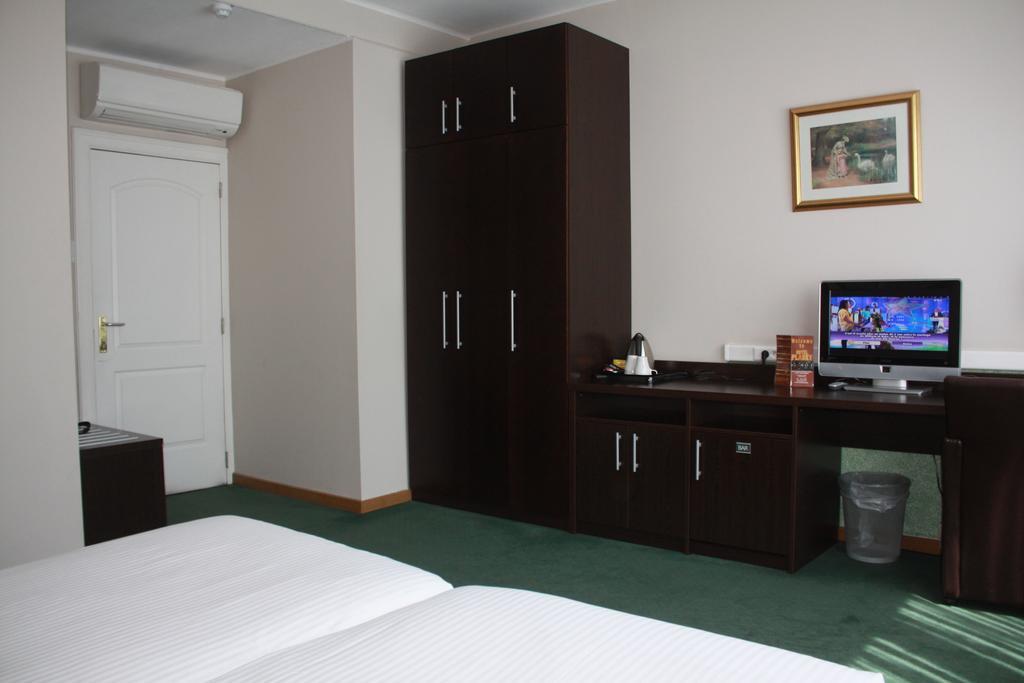 Hotel Plasky Schaerbeek Phòng bức ảnh