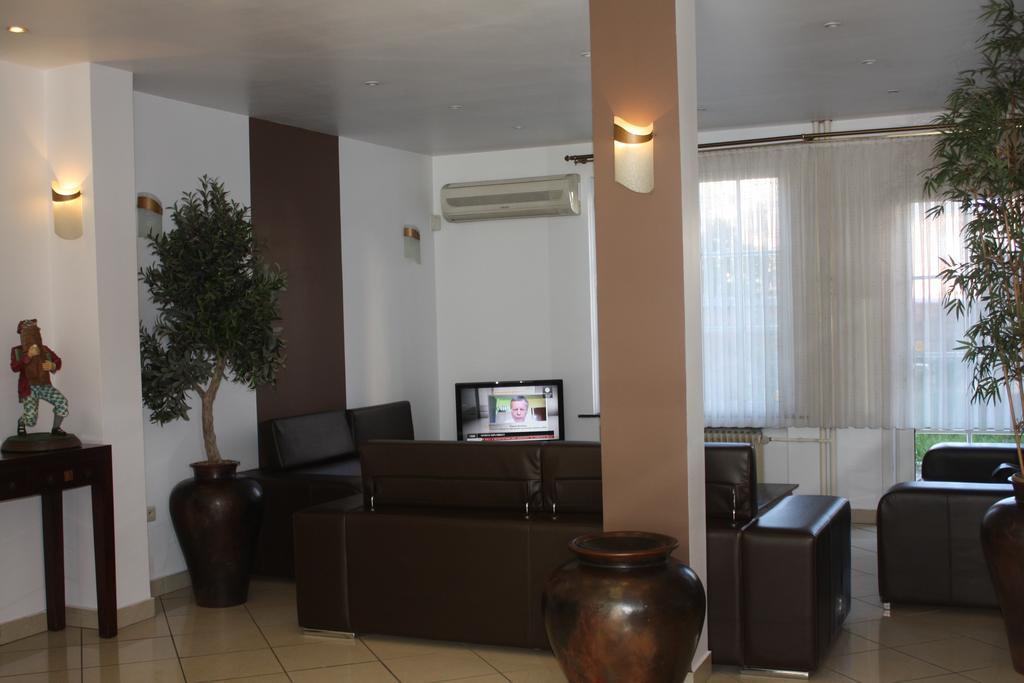 Hotel Plasky Schaerbeek Ngoại thất bức ảnh