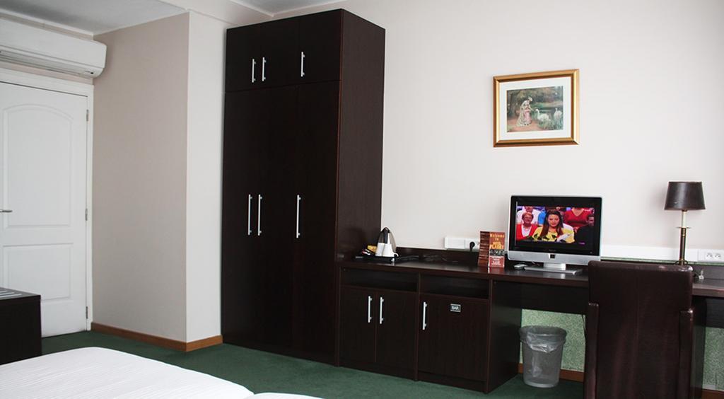 Hotel Plasky Schaerbeek Phòng bức ảnh
